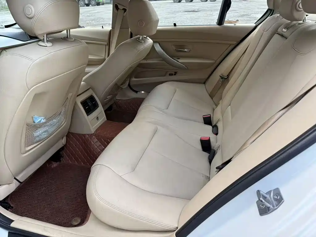 BMW 3 Series — миниатюра 6