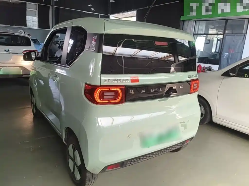 Wuling MINIEV — миниатюра 5