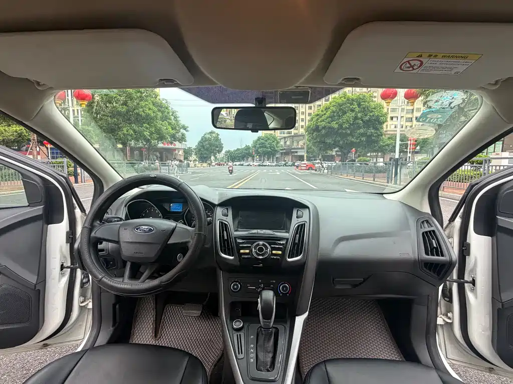 Ford Focus — миниатюра 5