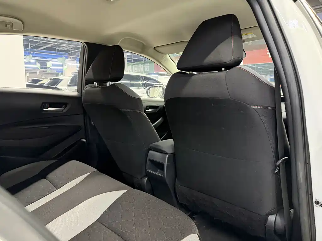 Toyota Corolla — миниатюра 8