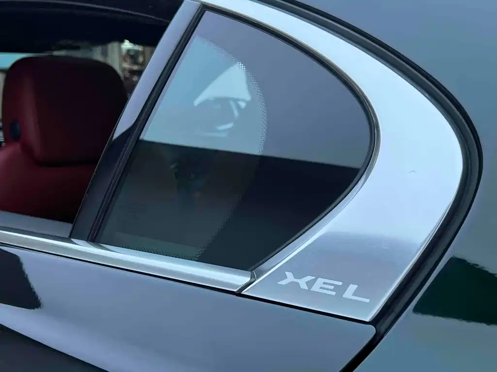 Jaguar XEL — миниатюра 30
