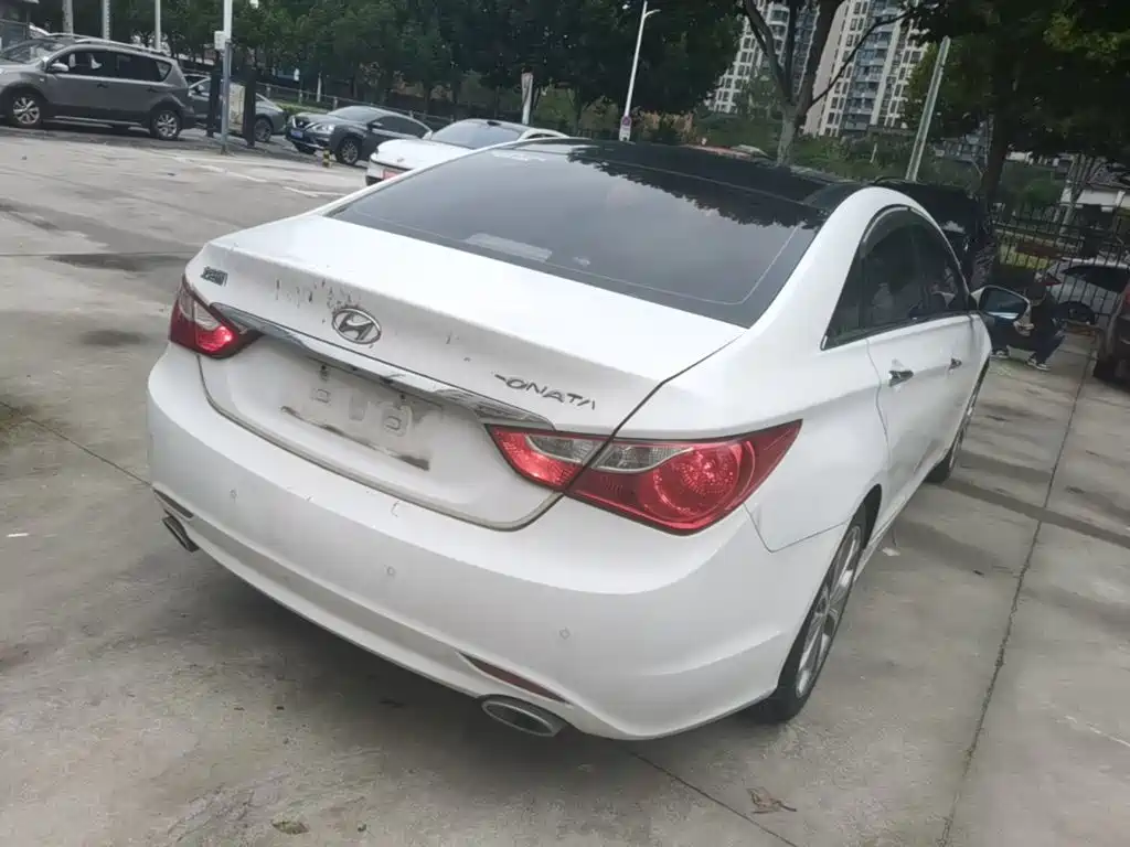 Hyundai Sonata — миниатюра 7