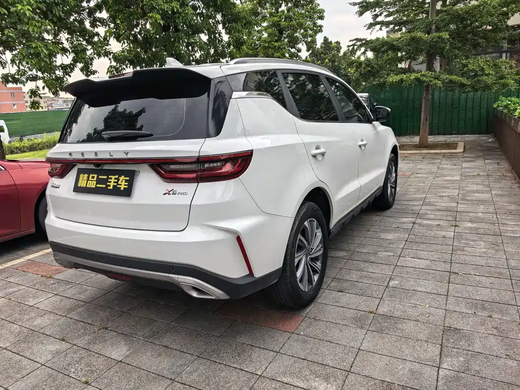 Geely Vision X6 — миниатюра 11
