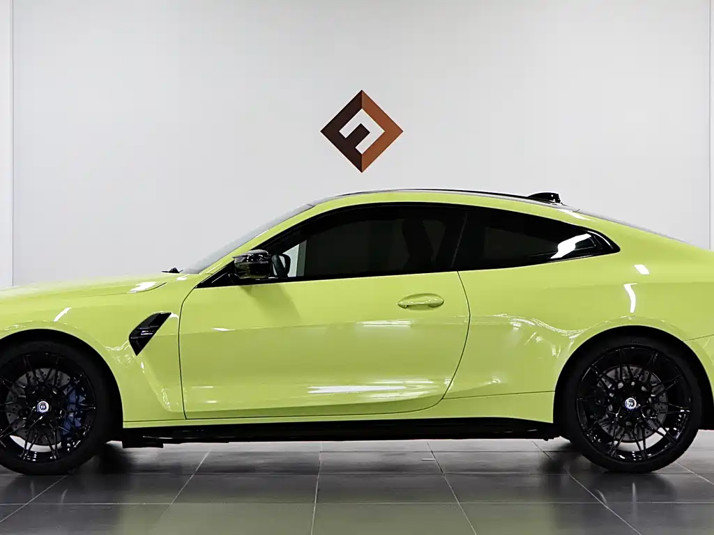 BMW M4 — миниатюра 7