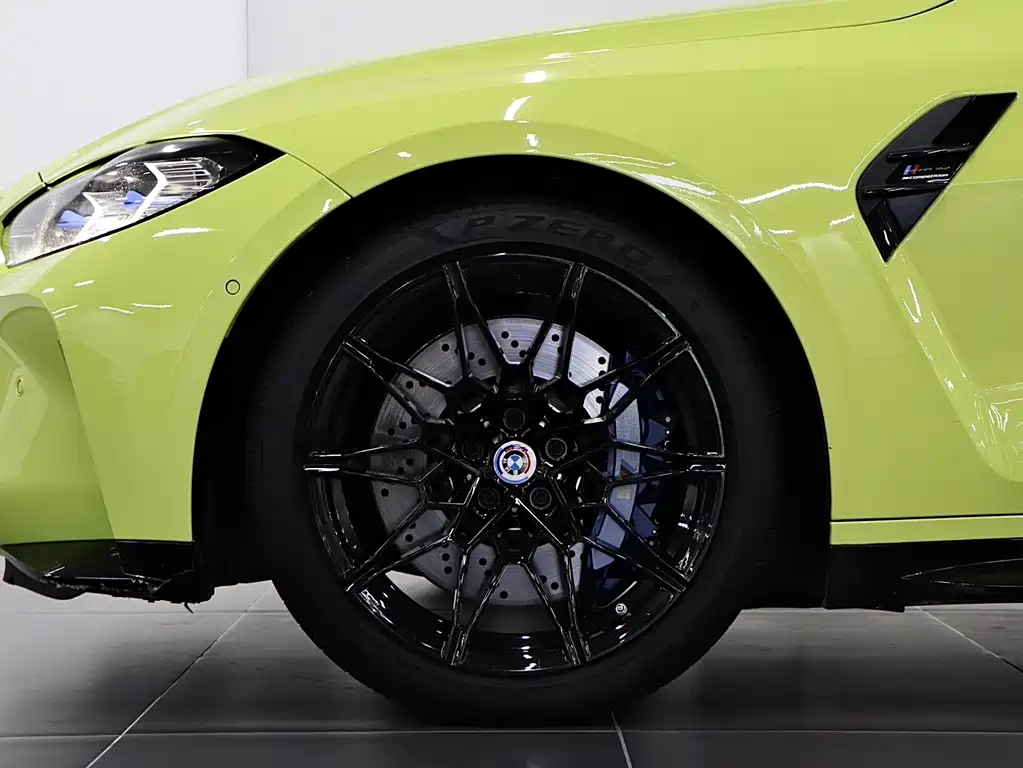 BMW M4 — миниатюра 8