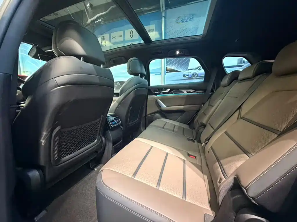BYD Tang — миниатюра 5
