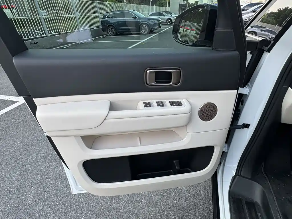 Li Auto Li MEGA — миниатюра 6