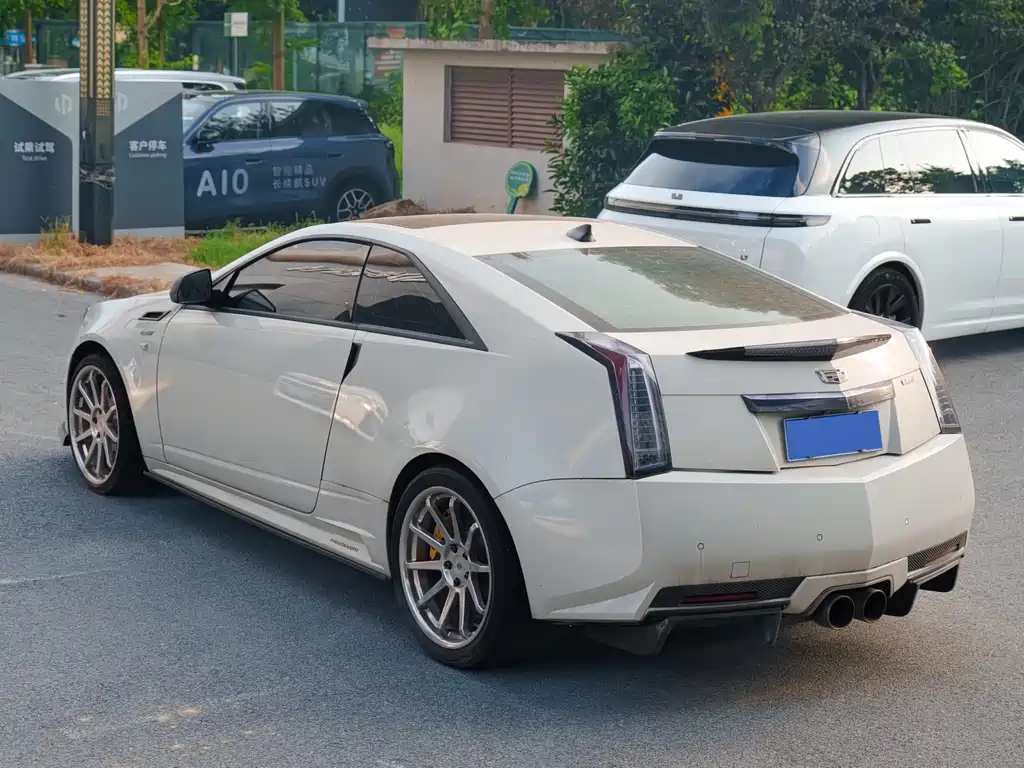 Cadillac CTS — миниатюра 6
