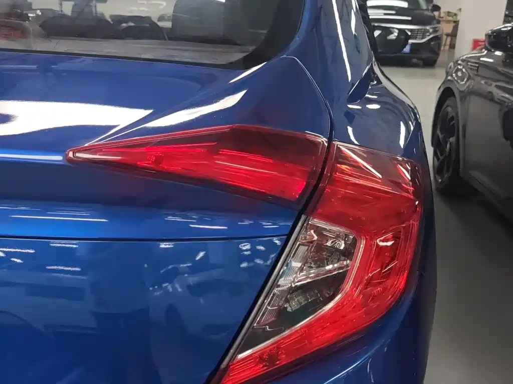 Honda Civic — миниатюра 11