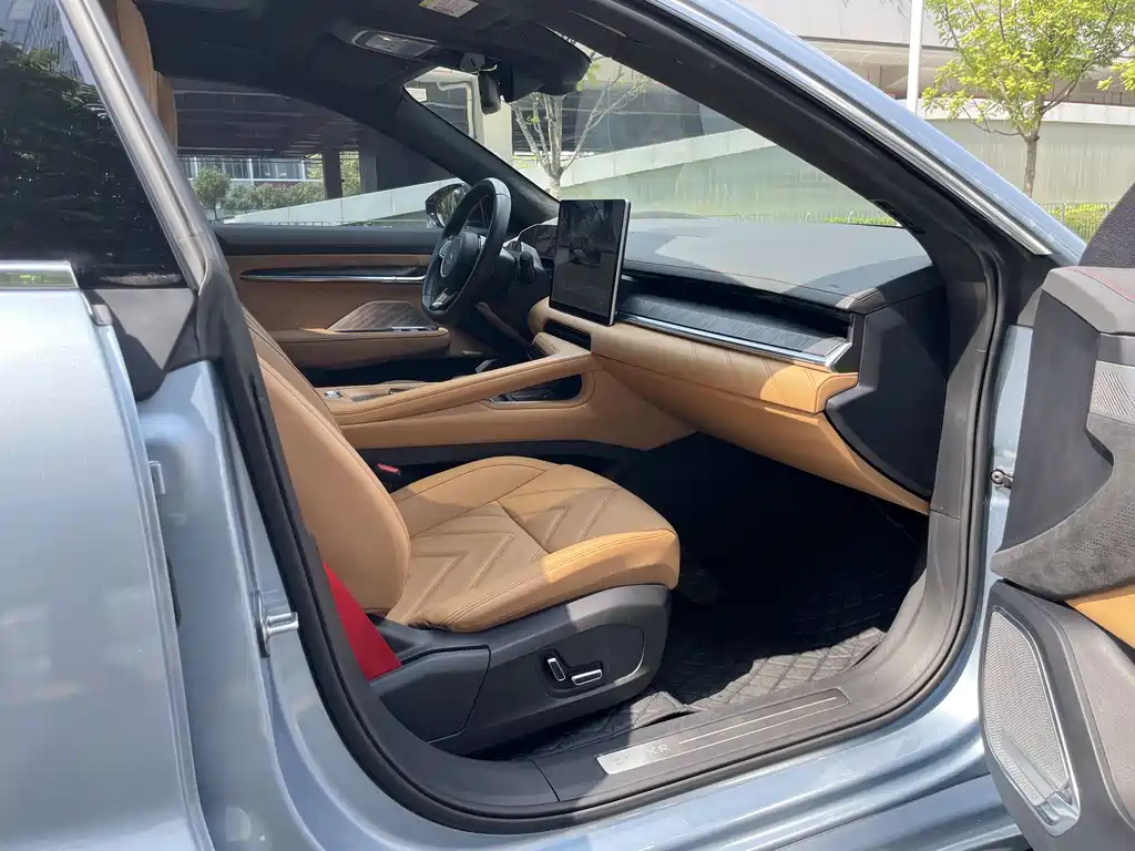 ZEEKR EXTREME KRYPTON 001