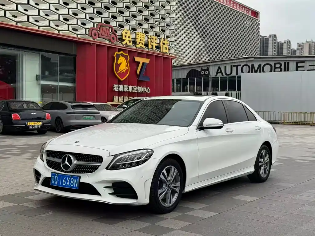 Mercedes-Benz C-Class 2019