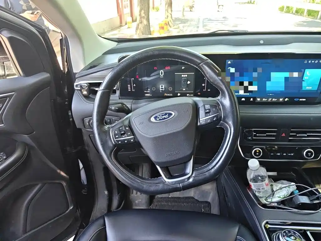 Ford Edge — миниатюра 11