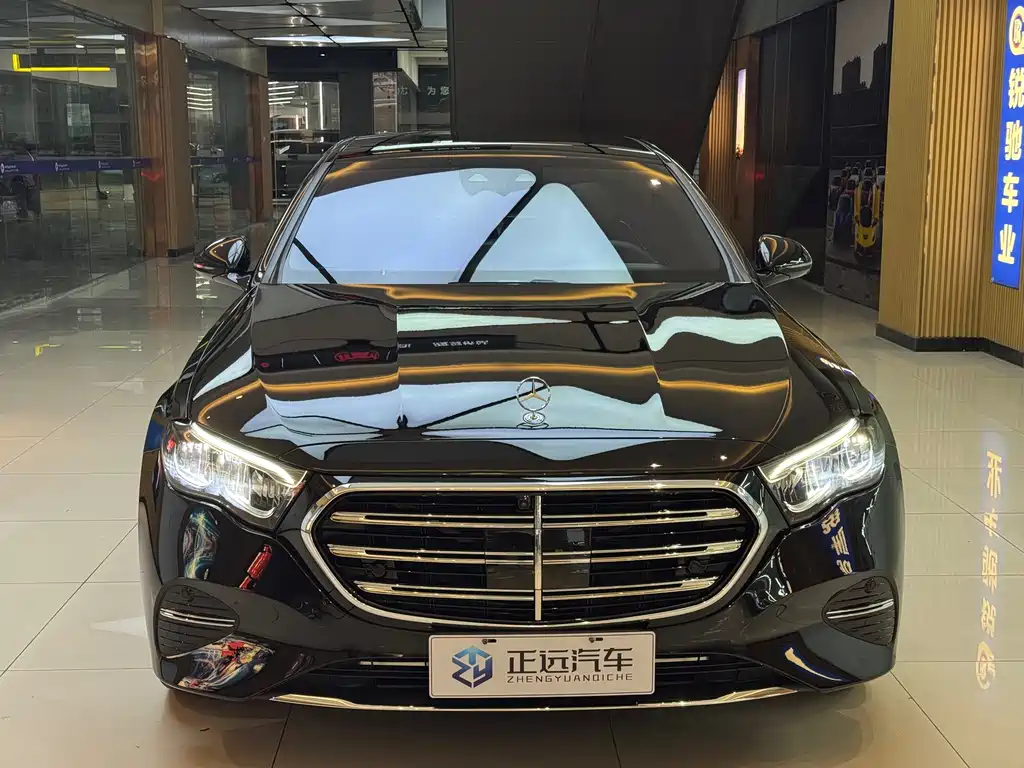 Mercedes-Benz E-Class — миниатюра 2