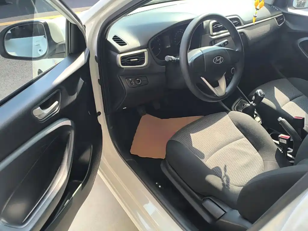 Hyundai Verna — миниатюра 16