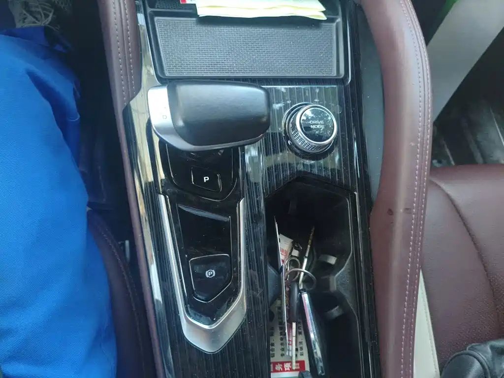 Geely Xingyue L — миниатюра 15