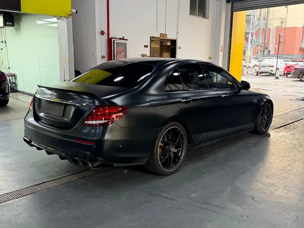 Mercedes-Benz E-Class AMG — миниатюра 3