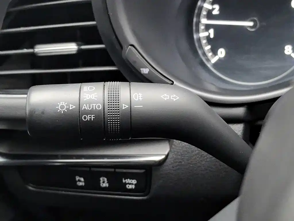 Mazda 3 Axela — миниатюра 21