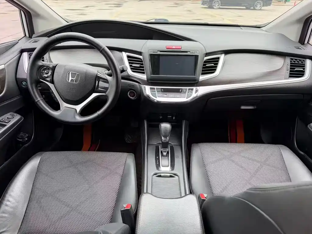 Honda Jade — миниатюра 6