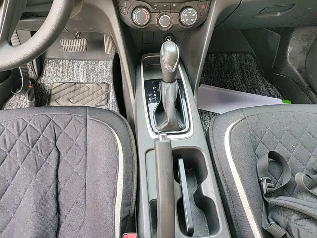 Chevrolet Cavalier — миниатюра 14