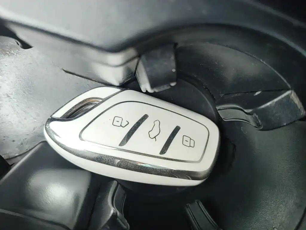 Roewe RX5 — миниатюра 9