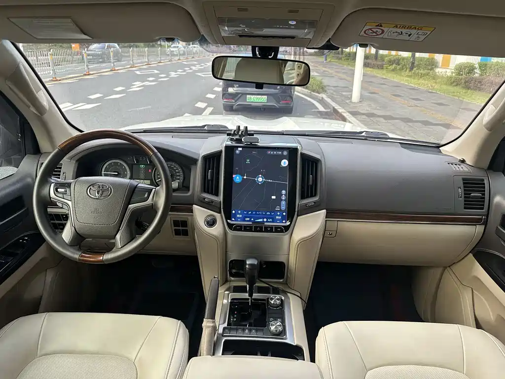 Toyota Land Cruiser — миниатюра 15