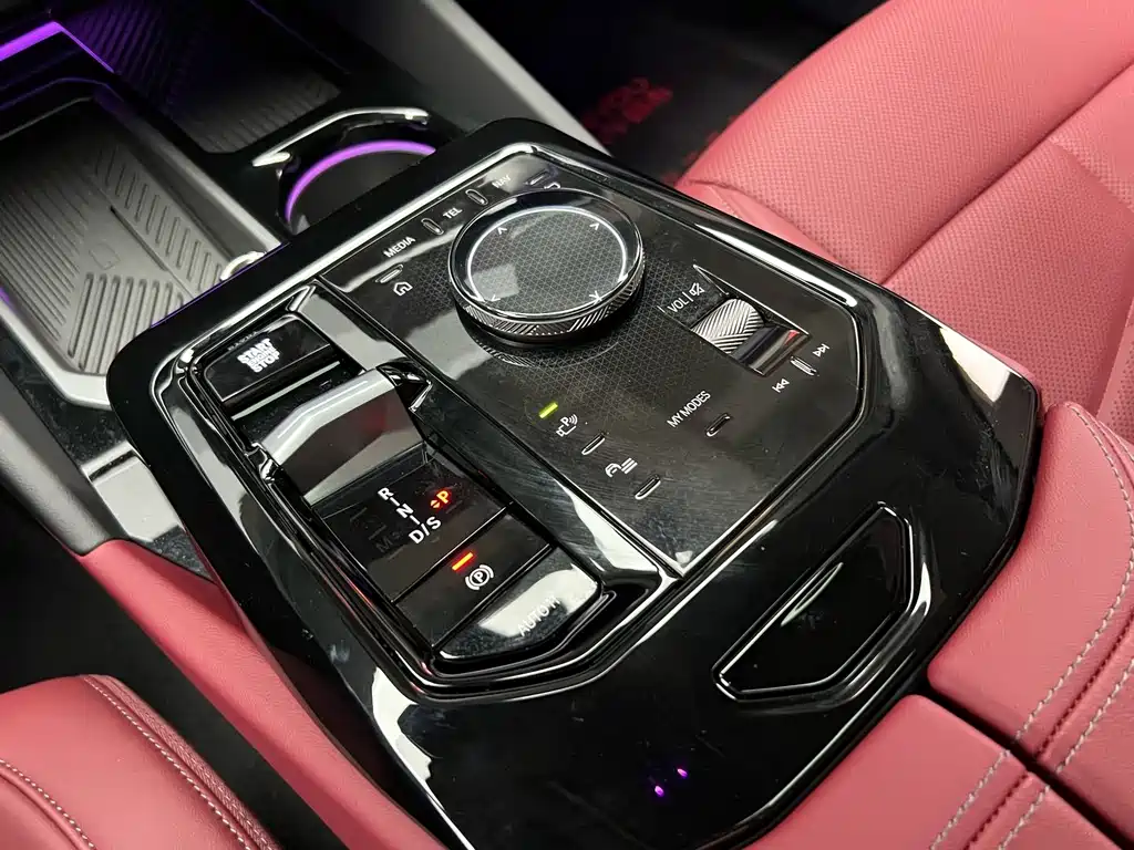 BMW 5 Series — миниатюра 15