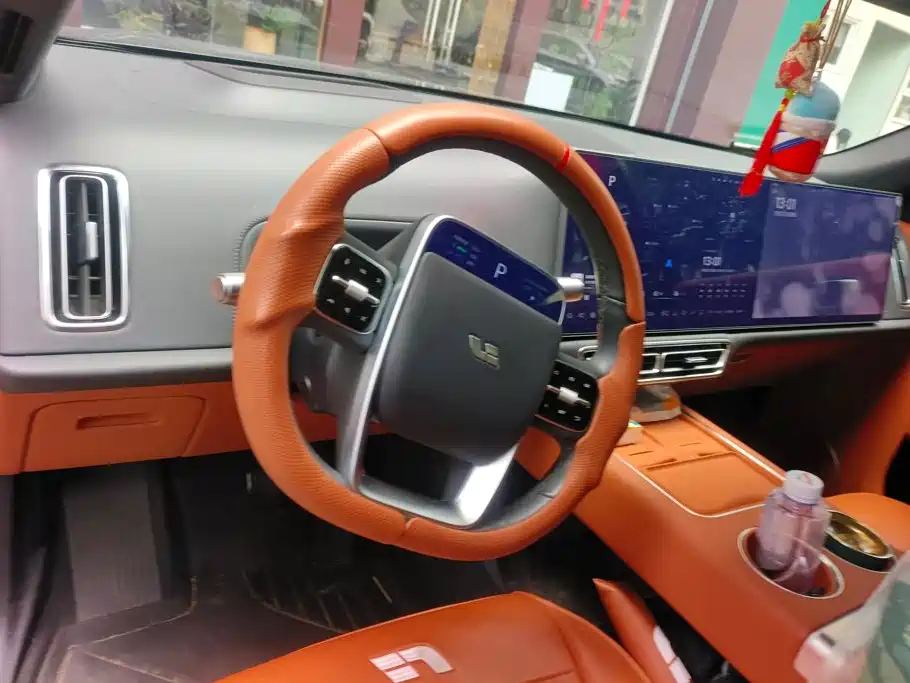 Li Auto Li L8 — миниатюра 12