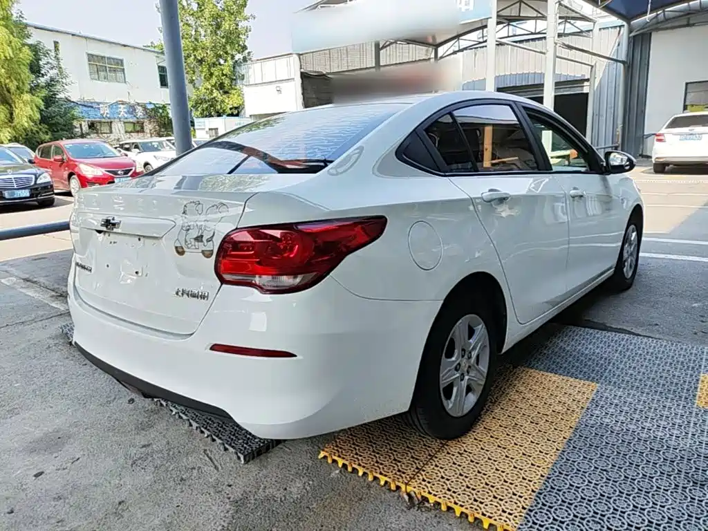 Chevrolet Cavalier — миниатюра 7