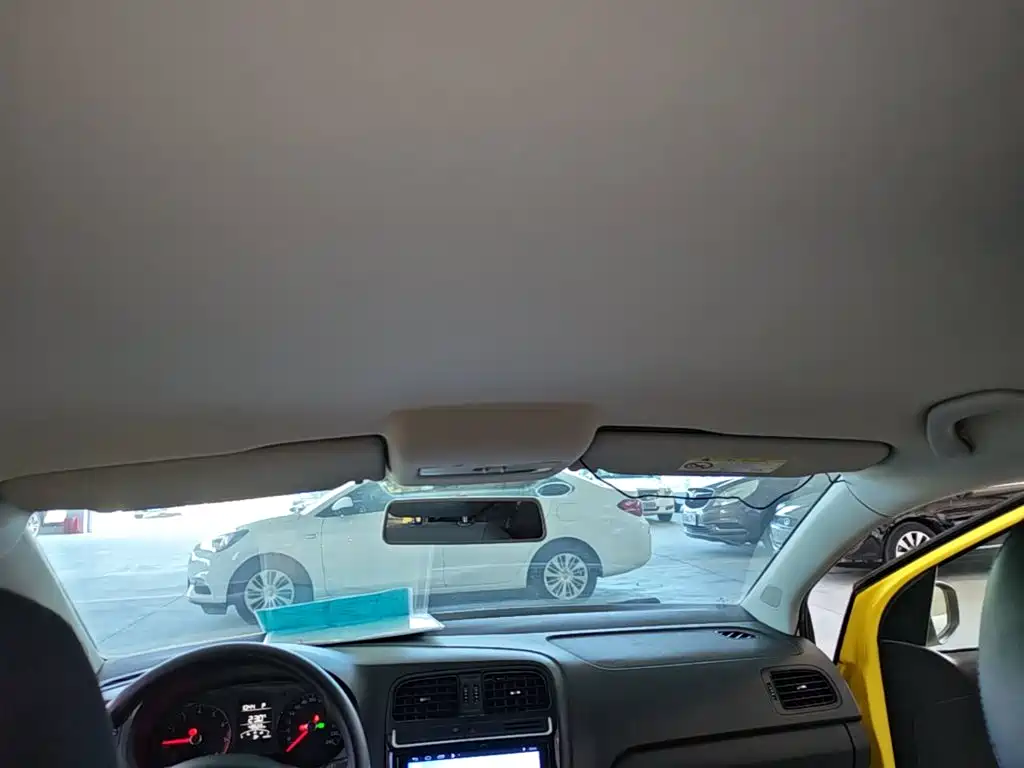 Volkswagen Polo — миниатюра 18