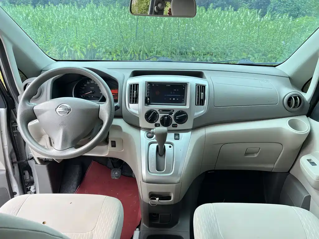 Nissan NV200 — миниатюра 13