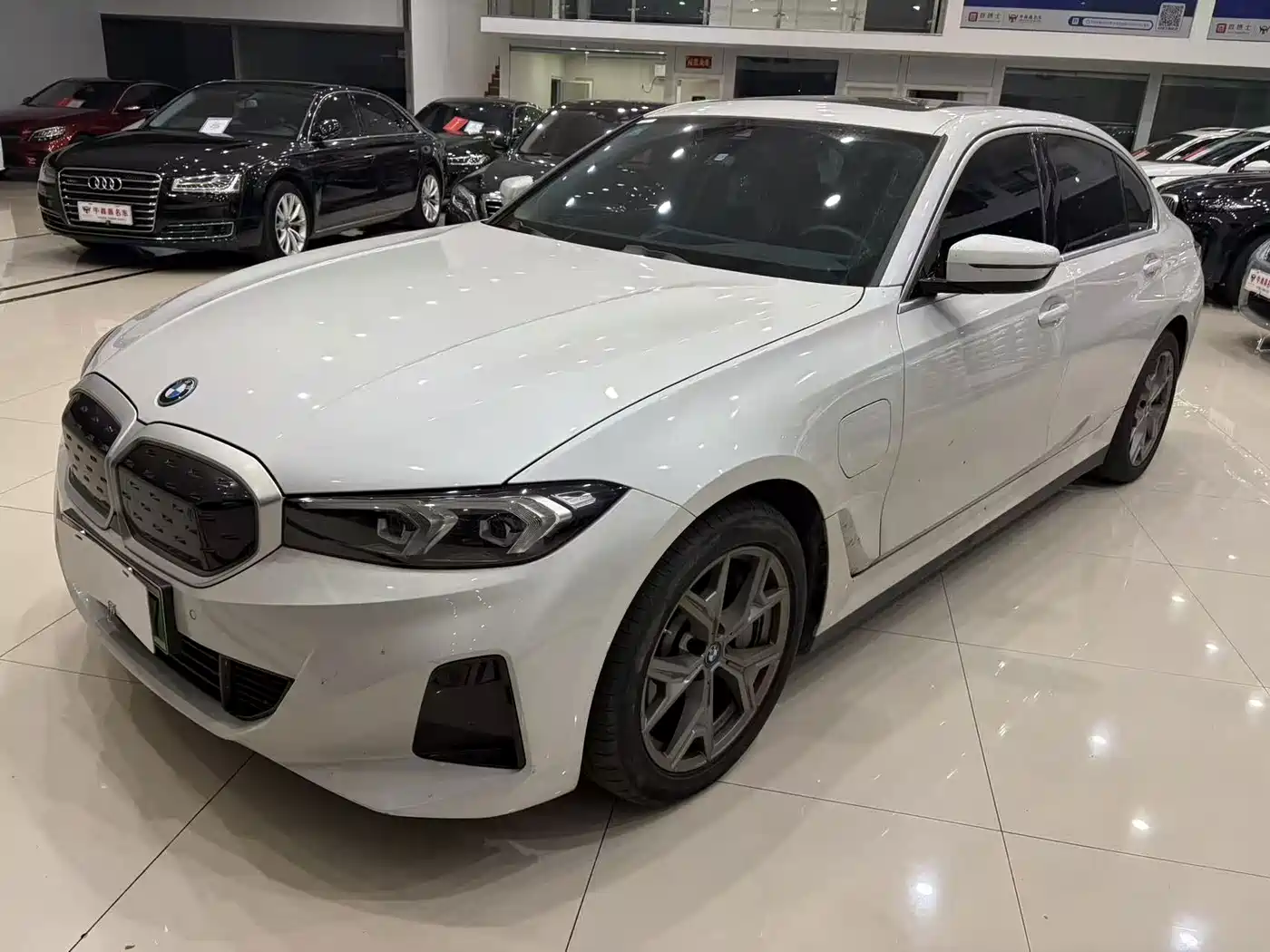 宝马i3 2022款 eDrive 35 L 2023