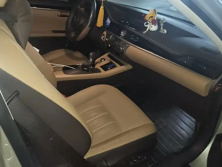 Lexus ES — миниатюра 8
