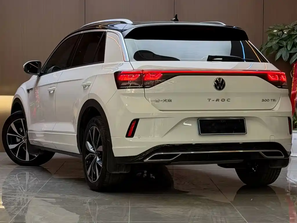 Volkswagen T-Roc — миниатюра 4