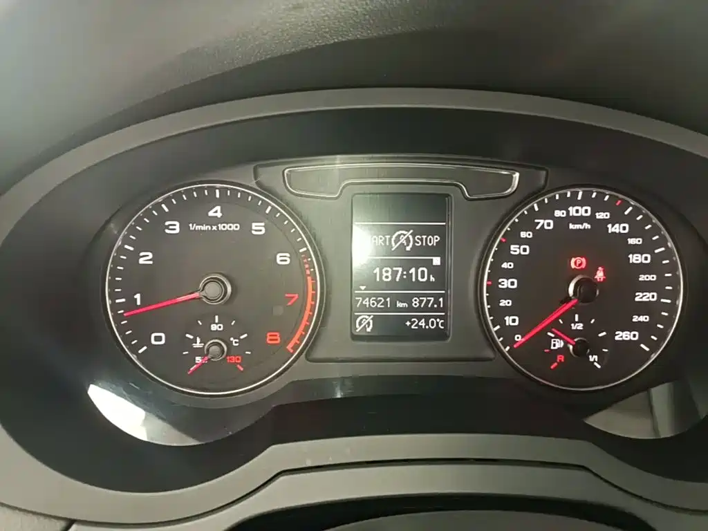 Audi Q3 — миниатюра 12