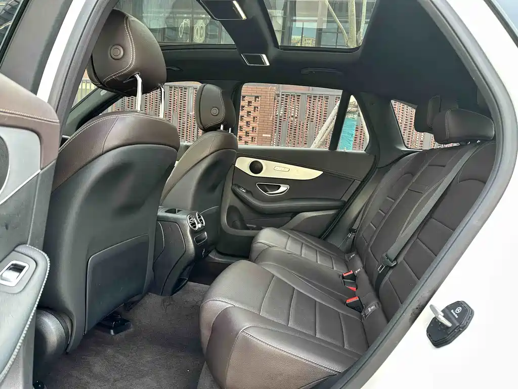 Mercedes-Benz GLC 2021 GLC 260 L 4MATIC