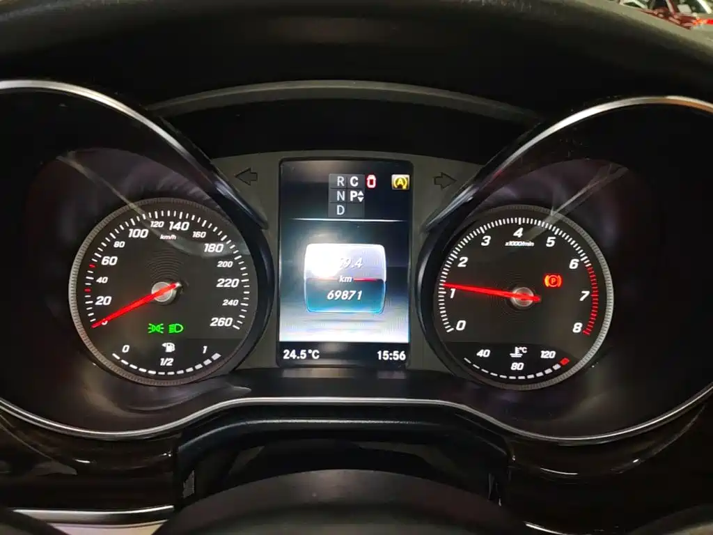 Mercedes-Benz V-Class — миниатюра 12