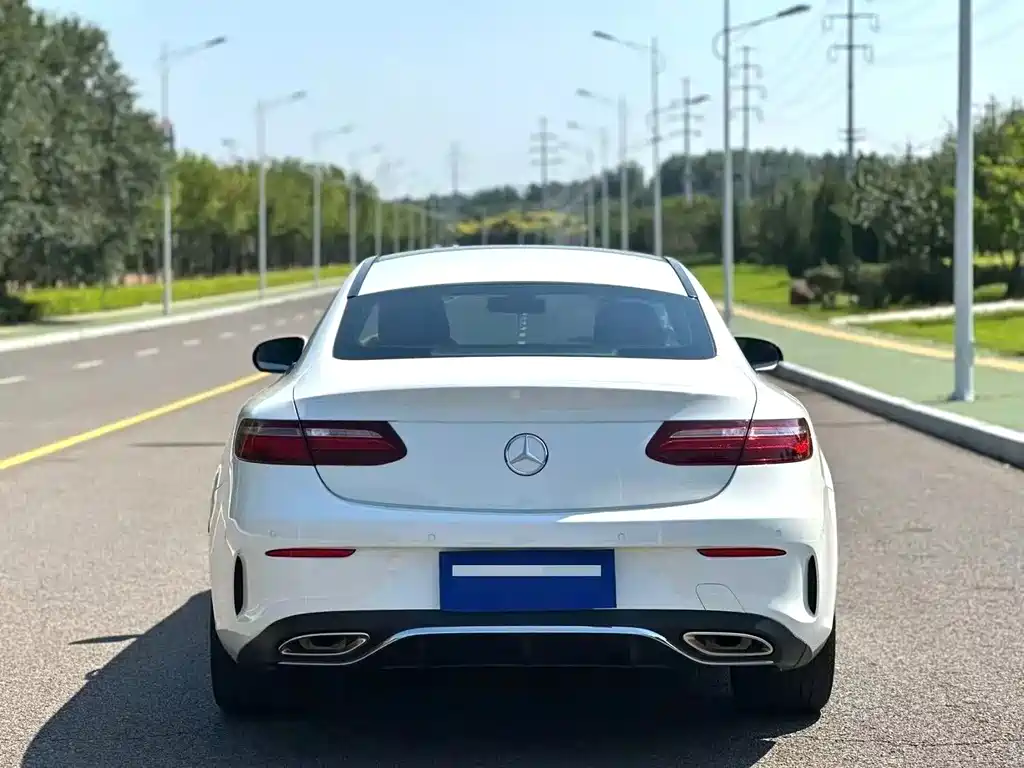 Mercedes-Benz E-Class (Import) — миниатюра 8