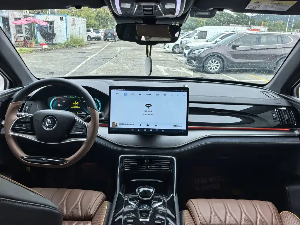 BYD Tang New Energy — миниатюра 5