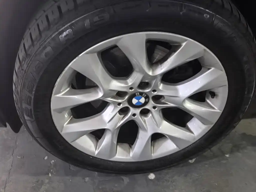BMW X5 (Import) — миниатюра 8