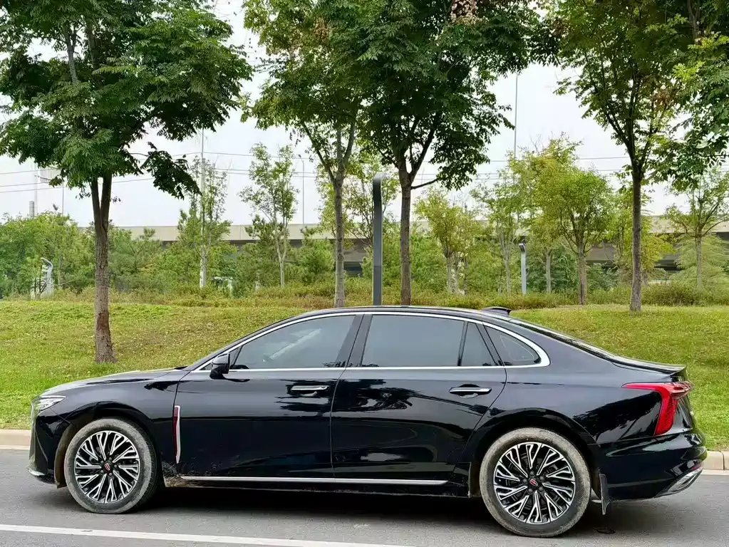 Hongqi Hongqi H5 — миниатюра 3