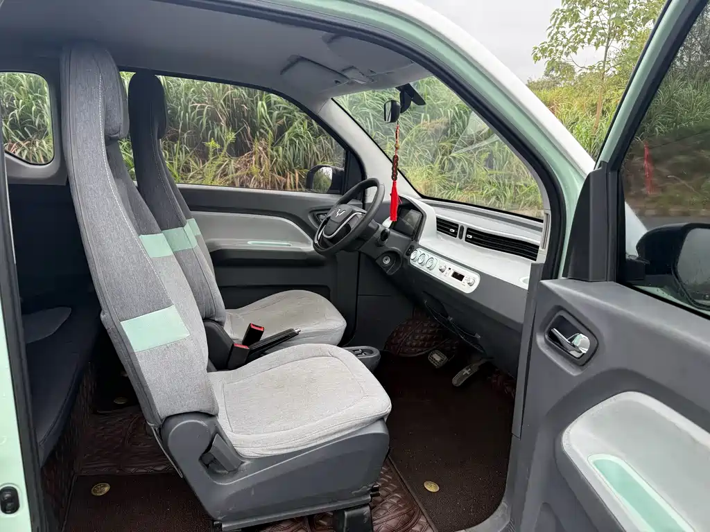 Wuling MINIEV — миниатюра 12