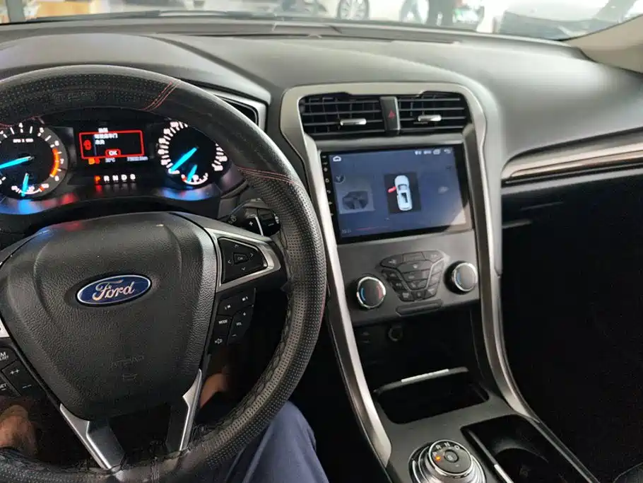 Ford Mondeo — миниатюра 12