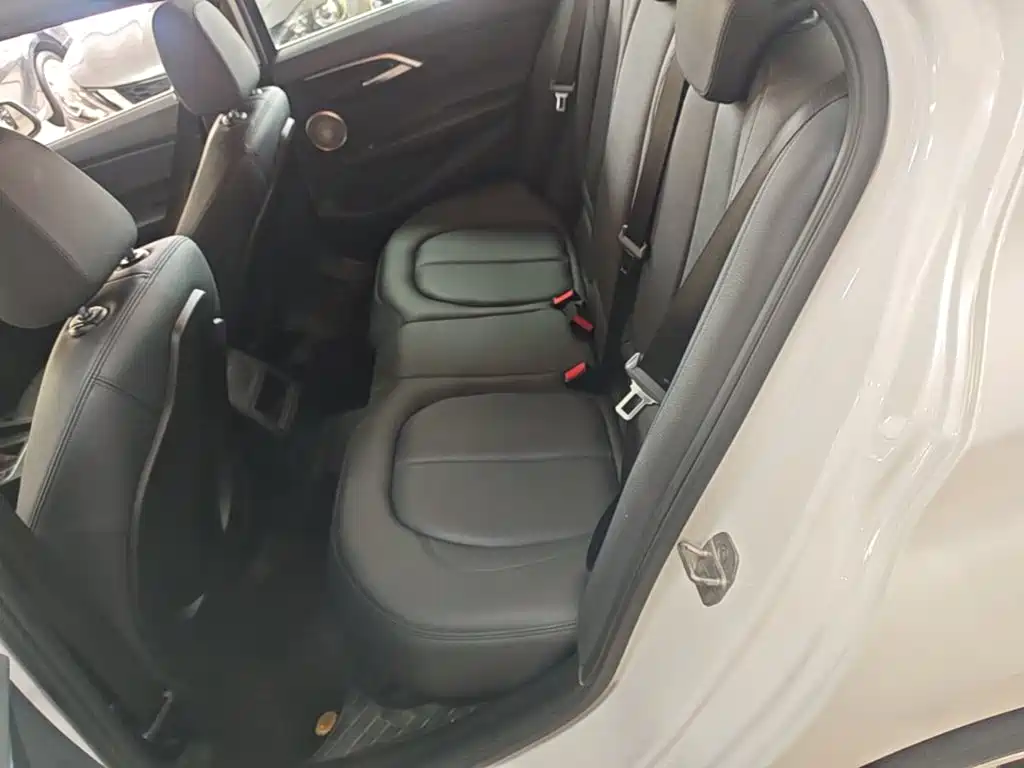 BMW 1 Series — миниатюра 17
