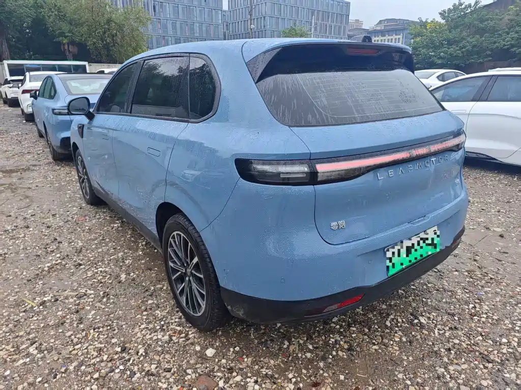 Leapmotor Leapmotor B10 — миниатюра 4
