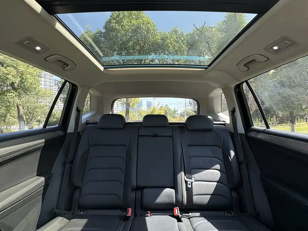 Volkswagen Tiguan L — миниатюра 17