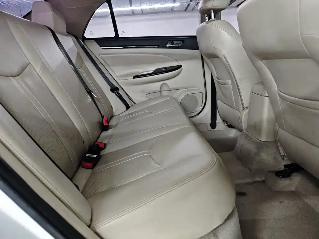 BYD e5 — миниатюра 8