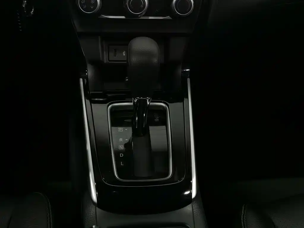 Nissan Sylphy — миниатюра 13