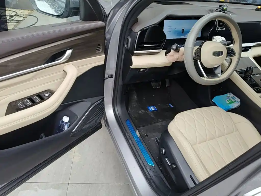 Geely Xingyue L — миниатюра 16