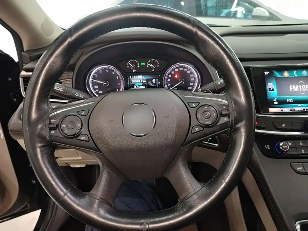 Buick LaCrosse — миниатюра 11