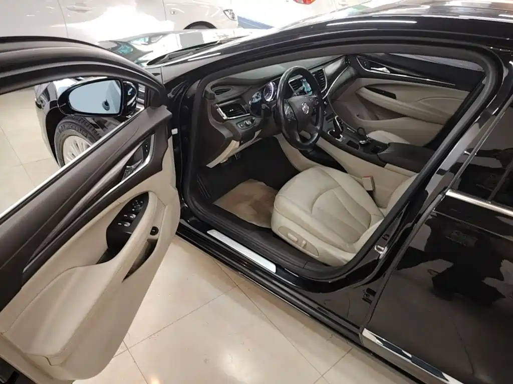Buick LaCrosse — миниатюра 16